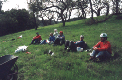 Great weather, great lunch spot at Arastradero -- click for larger image [343Kb]